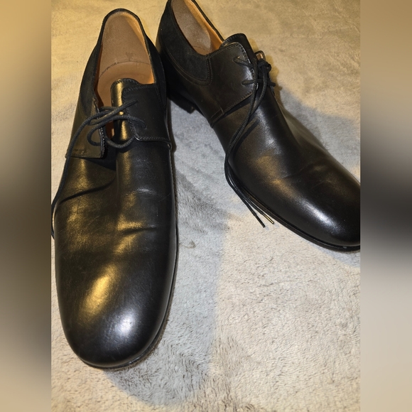 Gucci Men's Black Leather Loafers With Velvet Trim - Picture 1 of 9